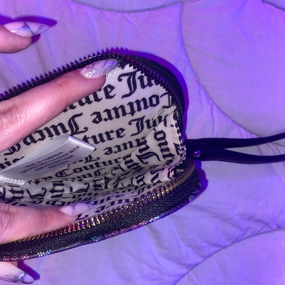 Juicy couture heart wristlet - Picture 2 of 4